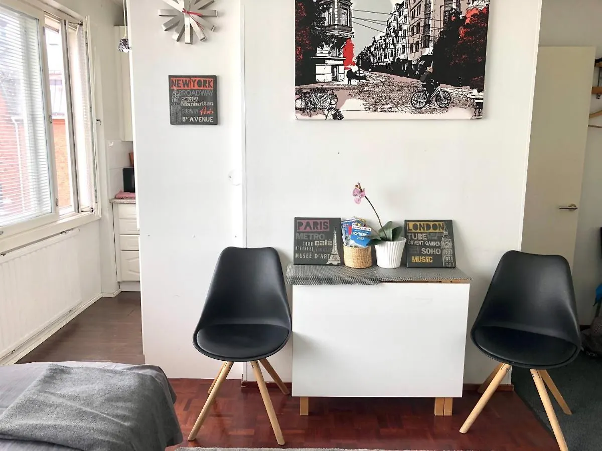 Sweethome Studio 48 City Center Аlbertinkatu Helsinki Finland
